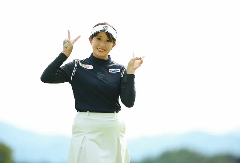 山本ひより